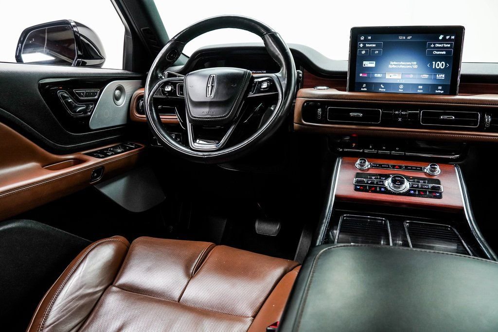 Used 2023 Lincoln Aviator Reserve w/ Equipment Group 201A image 19