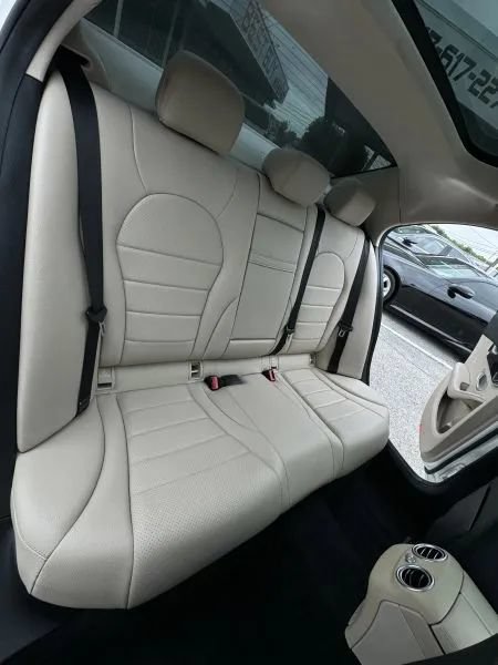 Used 2015 Mercedes-Benz C 300 4MATIC Sedan image 24
