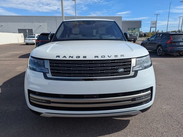 Used 2023 Land Rover Range Rover SE AWD/4WD image 3