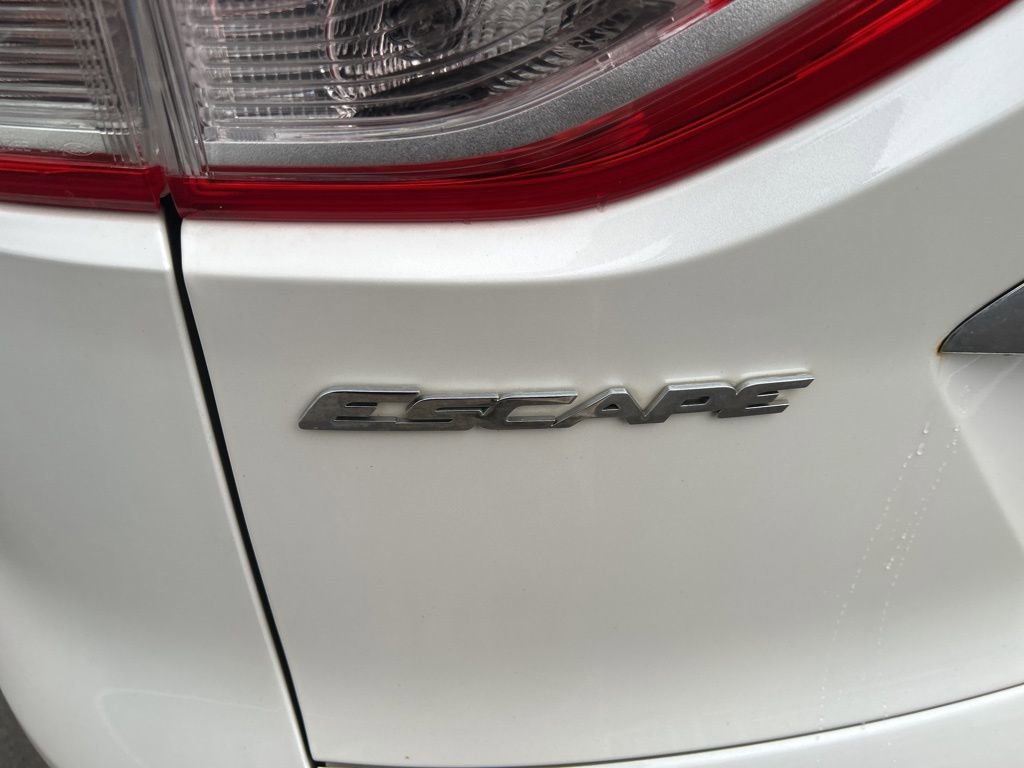 Used 2014 Ford Escape Titanium w/ Equipment Group 401A image 10