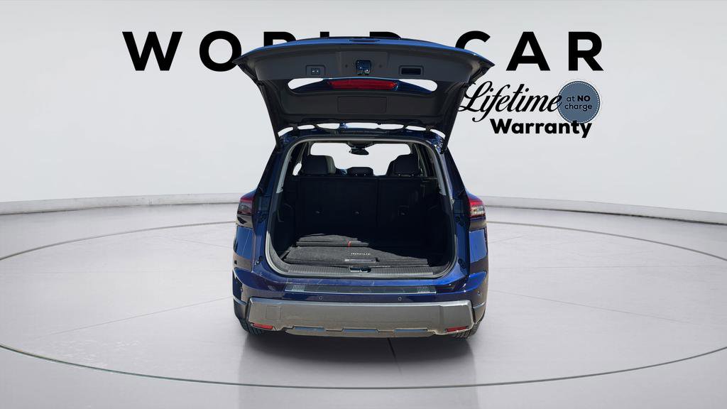 Used 2025 Nissan Rogue SL w/ Tech Package image 36