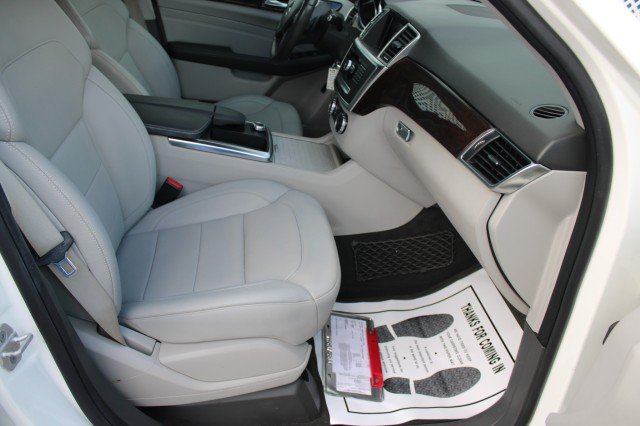Used 2014 Mercedes-Benz ML 350 BlueTEC 4MATIC w/ Premium 1 Package image 14
