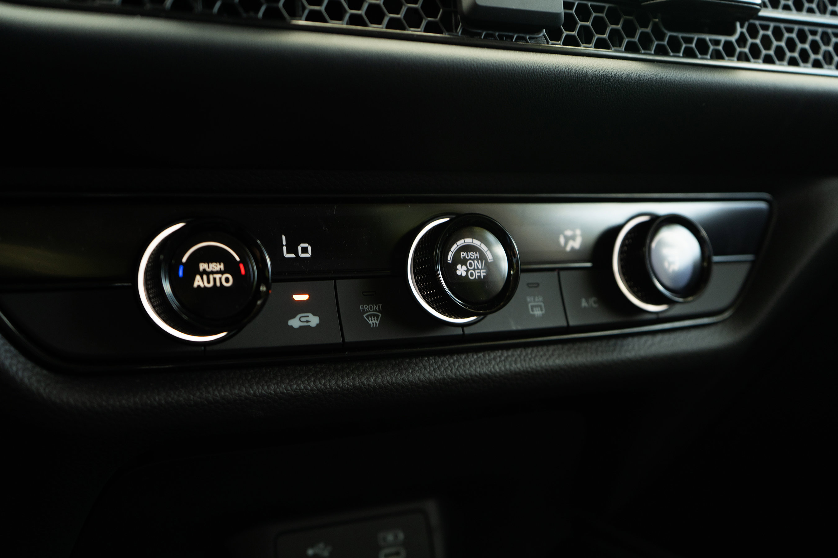 Certified 2026 Honda HR-V LX image 35