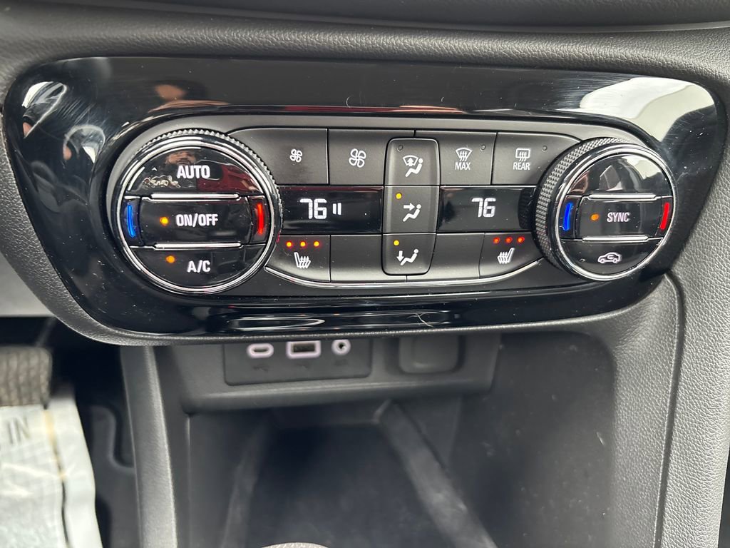 Used 2023 Buick Encore GX Select w/ Sport Touring Package AWD/4WD image 32