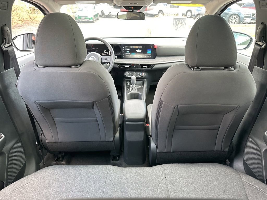 Used 2025 Nissan Kicks SV w/ SV Premium Package image 35