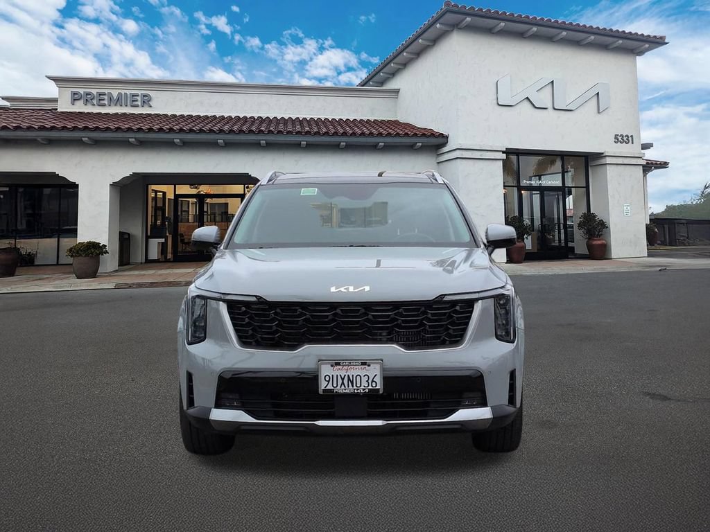 Certified 2025 Kia Sorento EX w/ Panoramic Sunroof Package FWD image 3