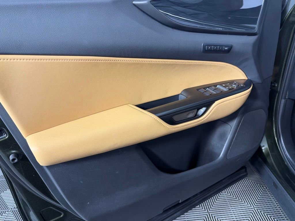 Used 2025 Lexus NX 250 FWD w/ Premium Package image 25