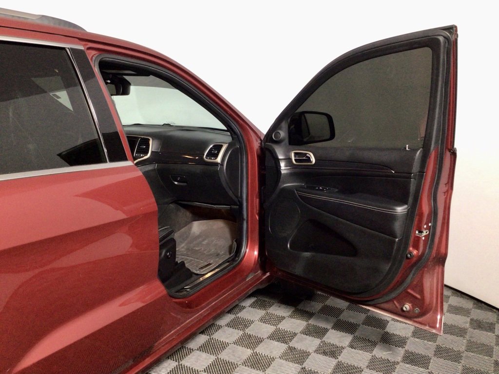 Used 2014 Jeep Grand Cherokee Overland image 34