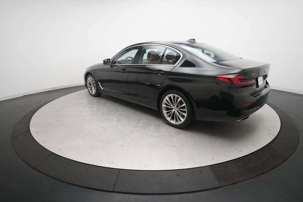 Used 2021 BMW 530i xDrive w/ Convenience Package image 34