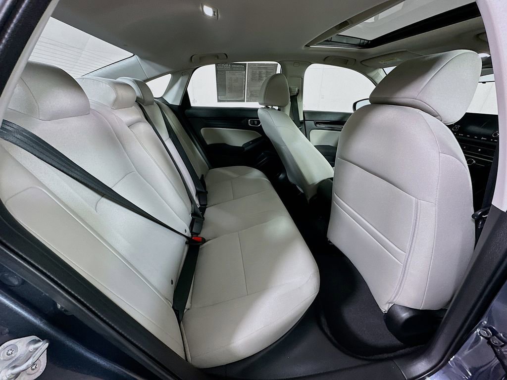 Used 2023 Honda Civic EX image 9