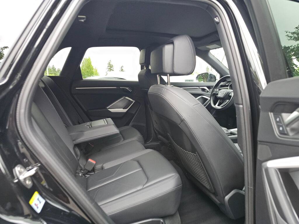 Used 2025 Audi Q3 2.0T Premium AWD/4WD image 15