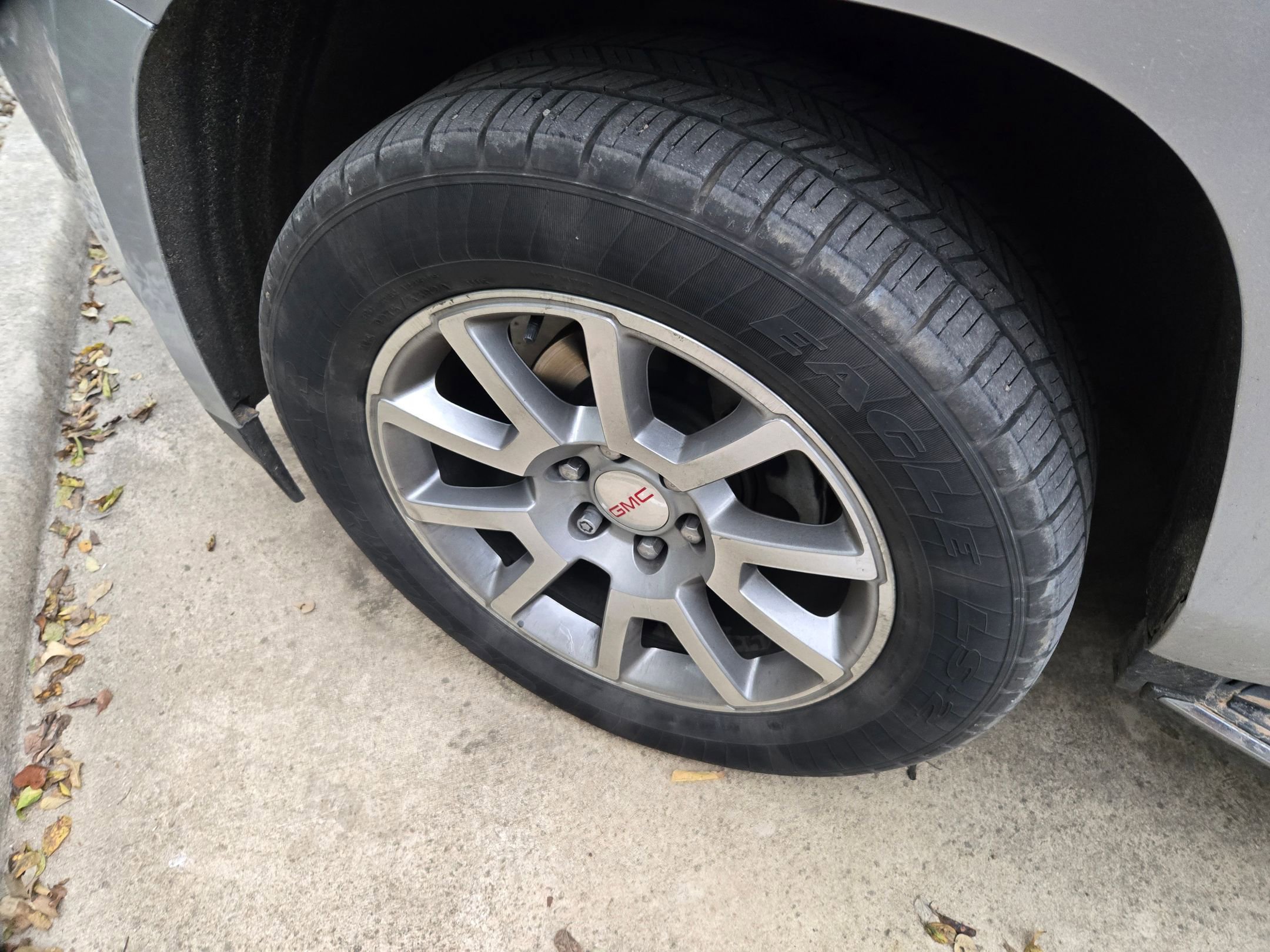 Used 2018 GMC Yukon Denali image 9