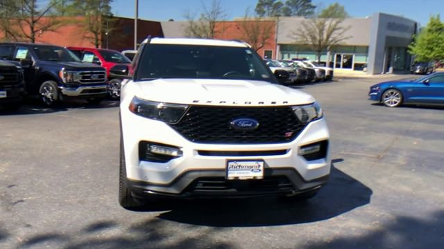 Used 2020 Ford Explorer ST w/ ST Street Pack AWD/4WD image 4