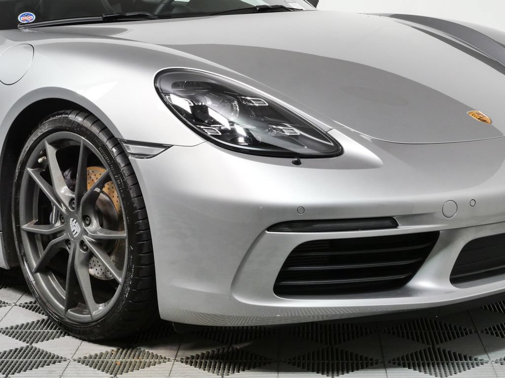Certified 2022 Porsche 718 Cayman RWD image 32