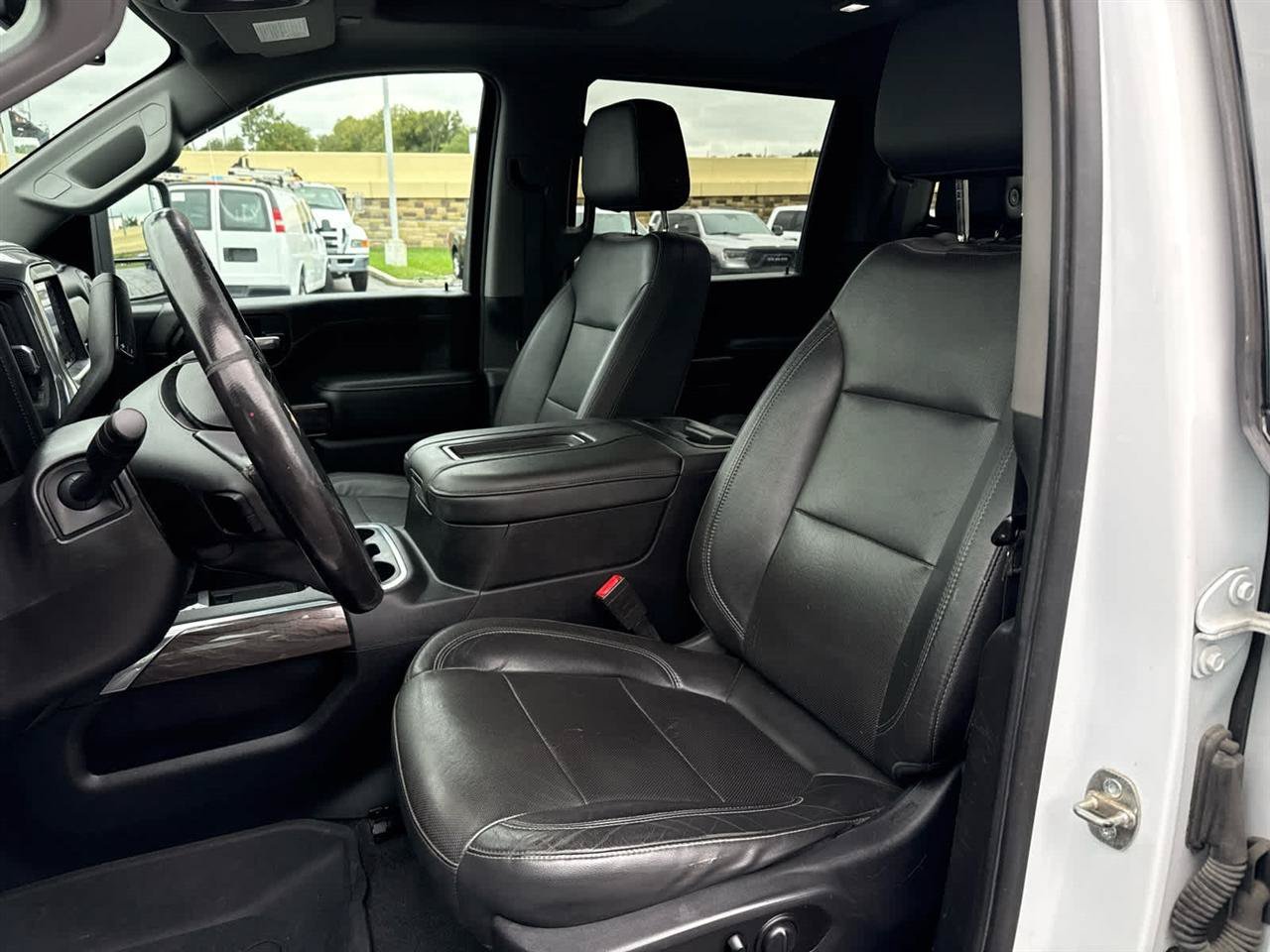 Used 2020 Chevrolet Silverado 2500 LTZ w/ LTZ Plus Package AWD/4WD image 13