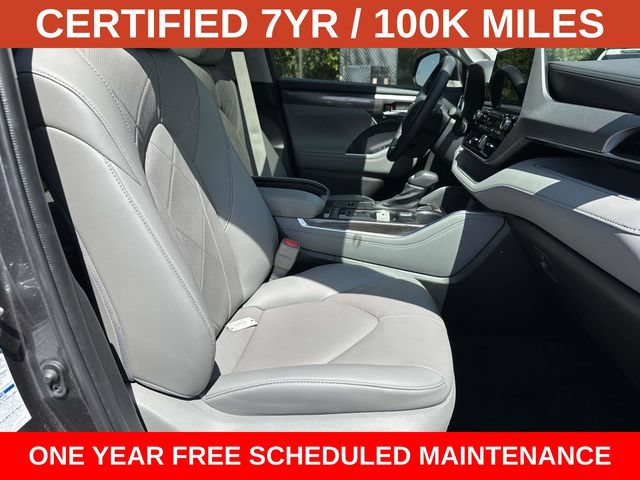 Used 2022 Toyota Highlander Platinum AWD/4WD image 9