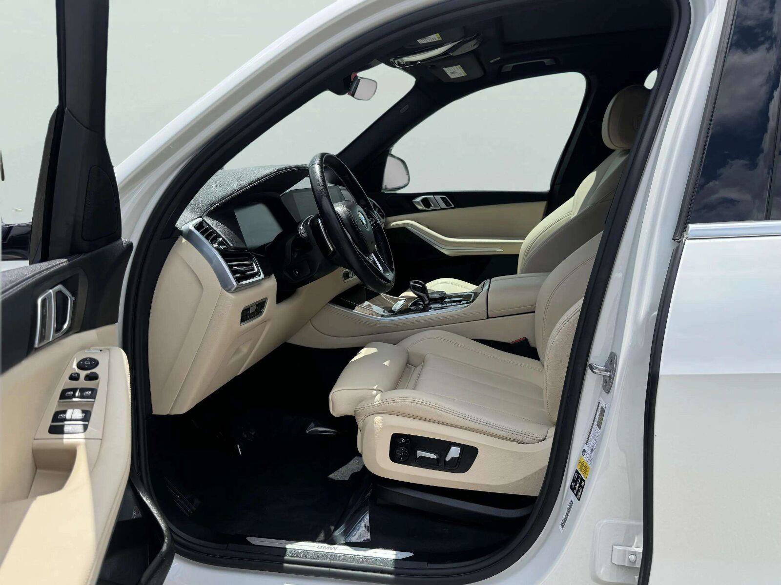 Used 2022 BMW X5 xDrive40i w/ Premium Package AWD/4WD image 25