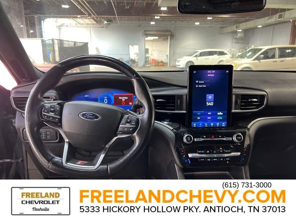 Used 2022 Ford Explorer ST w/ Equipment Group 401A AWD/4WD image 27