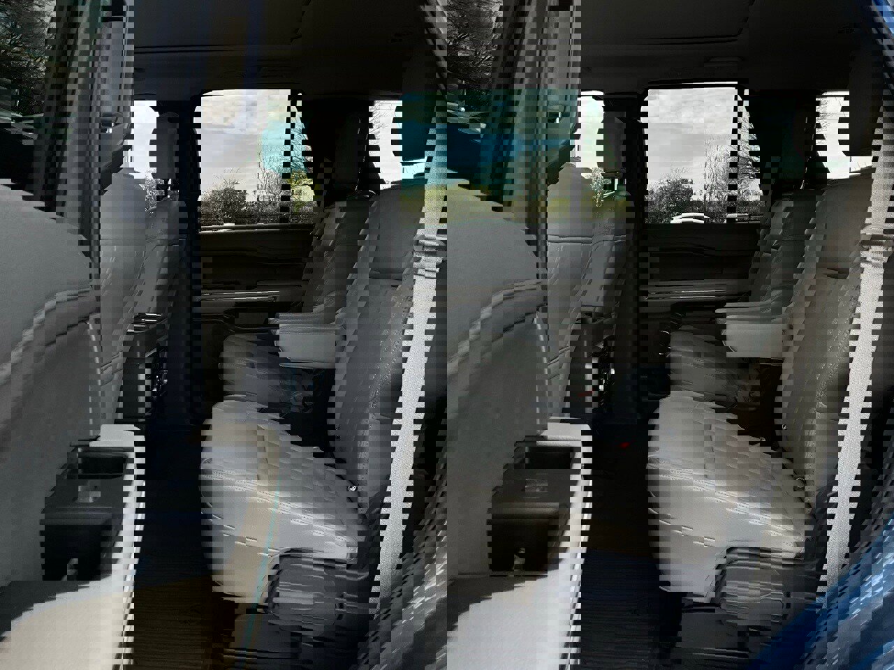 Used 2020 Ford Expedition XLT w/ Equipment Group 202A image 11