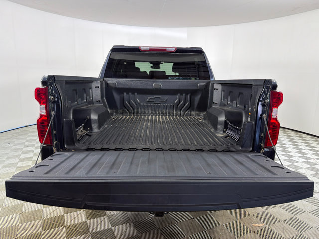 Used 2023 Chevrolet Silverado 1500 LT AWD/4WD image 18