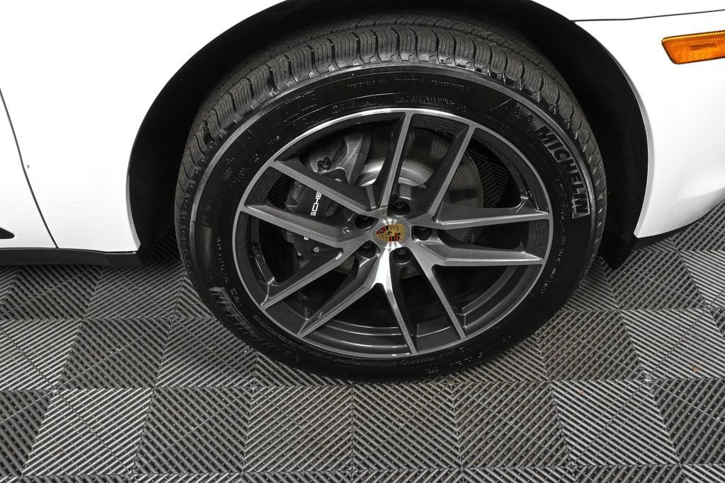 Certified 2026 Porsche Macan AWD/4WD image 40