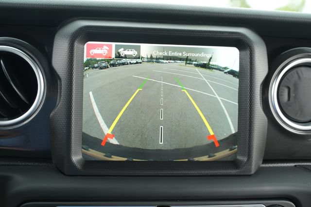 Used 2022 Jeep Wrangler Unlimited Rubicon w/ Xtreme Recon 35" Tire Package AWD/4WD image 29