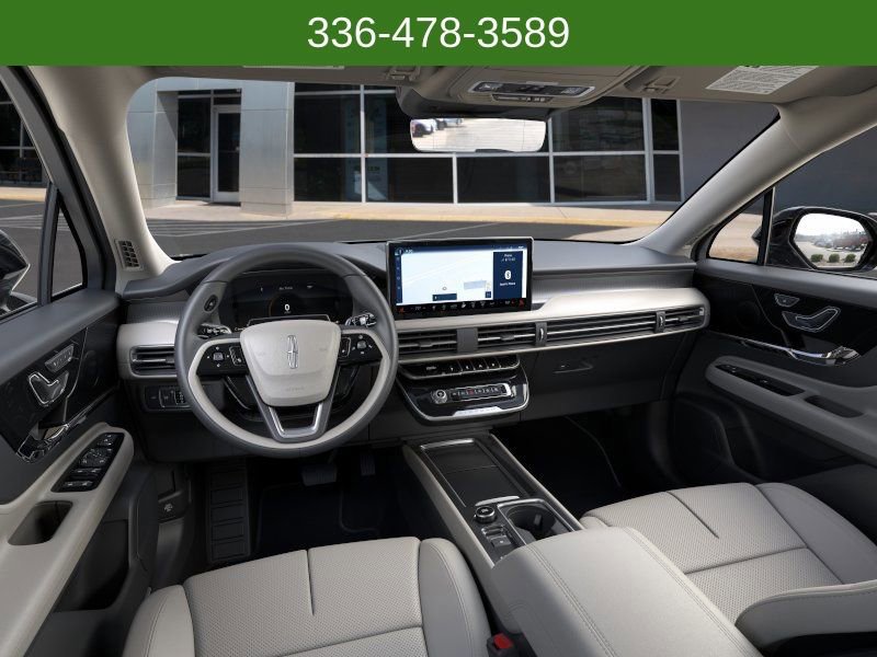 New 2026 Lincoln Corsair Premiere image 9