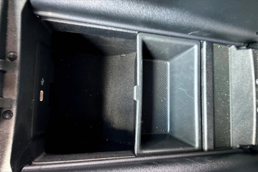 Certified 2025 Mercedes-Benz GLE 450 4MATIC image 26