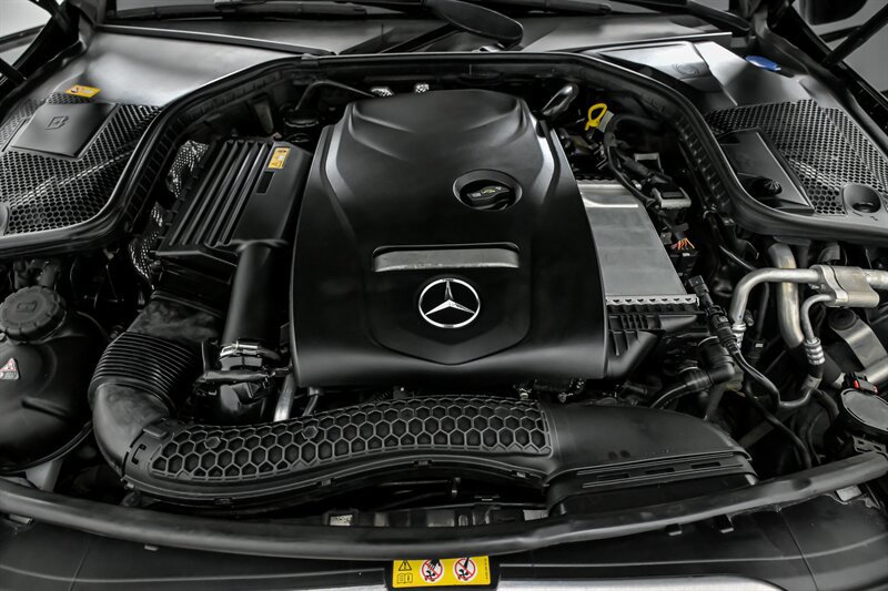 Used 2016 Mercedes-Benz C 300 4MATIC Sedan image 14