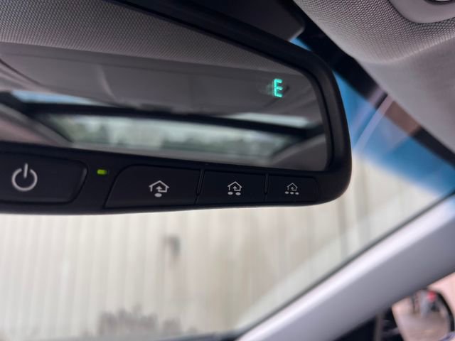 Used 2017 Genesis G80 3.8 w/ Option Group 02 image 28