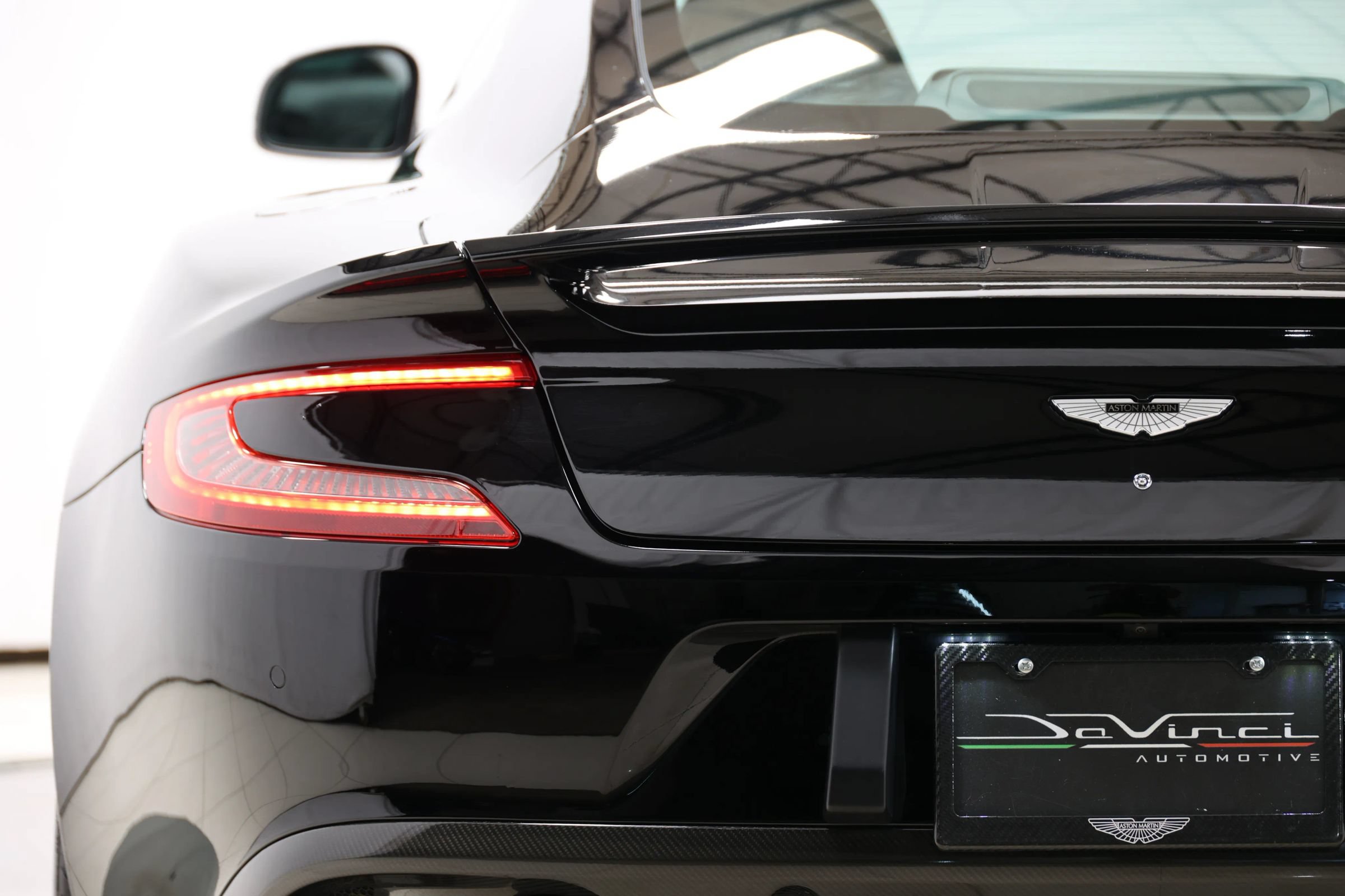 Used 2014 Aston Martin Vanquish Coupe RWD image 57