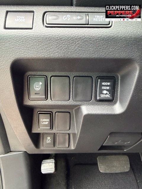 Used 2024 Nissan Frontier Pro-X w/ Pro Convenience Package RWD image 8