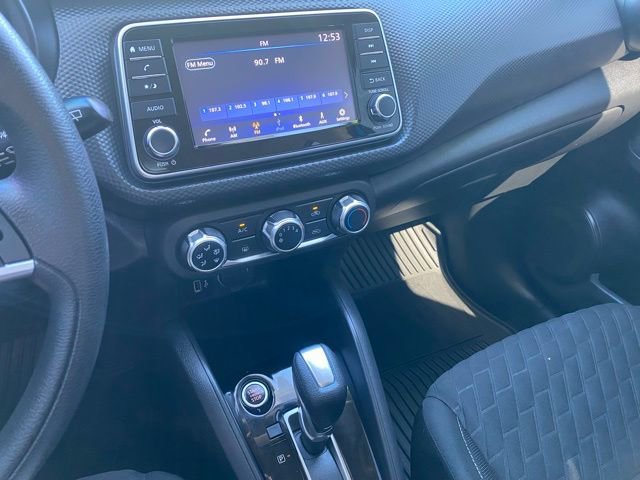 Used 2021 Nissan Kicks S image 17