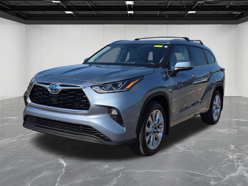 Used 2023 Toyota Highlander Limited