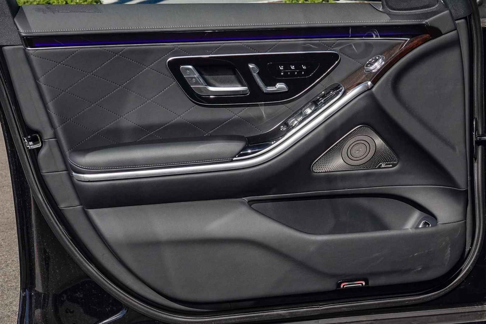 New 2024 Mercedes-Benz S 580e 4MATIC Sedan image 19