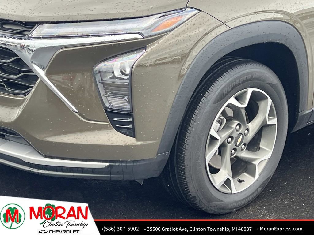 Certified 2024 Chevrolet Trax LT w/ Driver Confidence Package FWD image 8