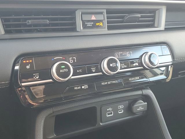 New 2025 Honda Pilot Touring image 24