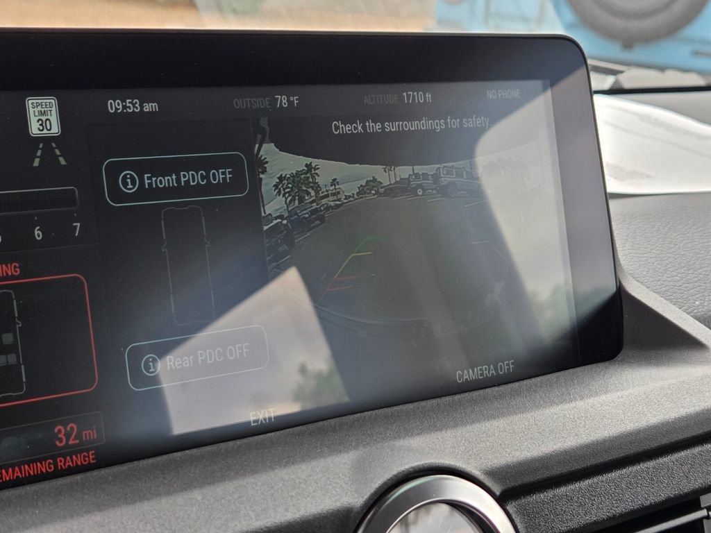 Used 2025 INEOS Grenadier Fieldmaster Edition image 23