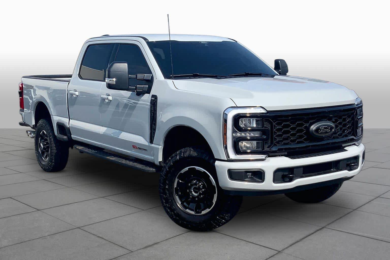 Certified 2026 Ford F250 XLT w/ XLT Premium Package AWD/4WD image 3