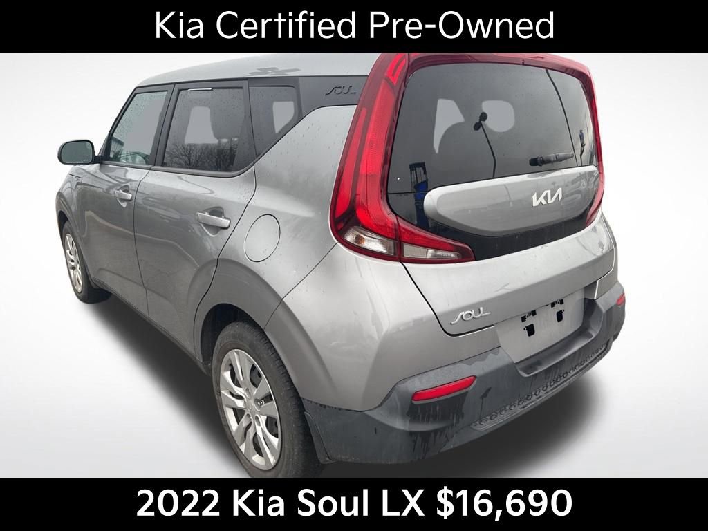 Certified 2022 Kia Soul LX image 6