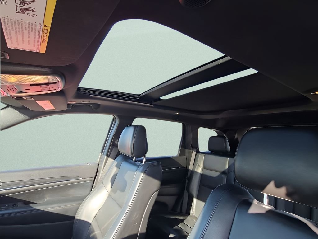 Used 2021 Jeep Grand Cherokee Limited w/ Luxury Group II image 27