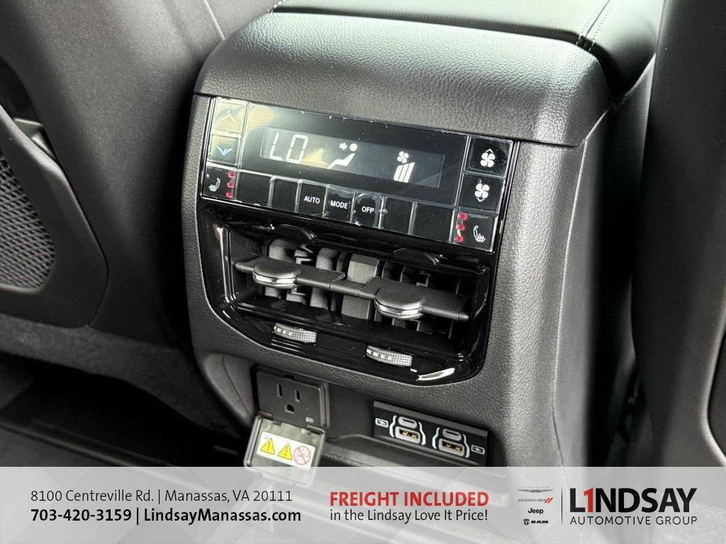 New 2025 Jeep Grand Cherokee L Limited w/ Luxury Tech Group II image 15