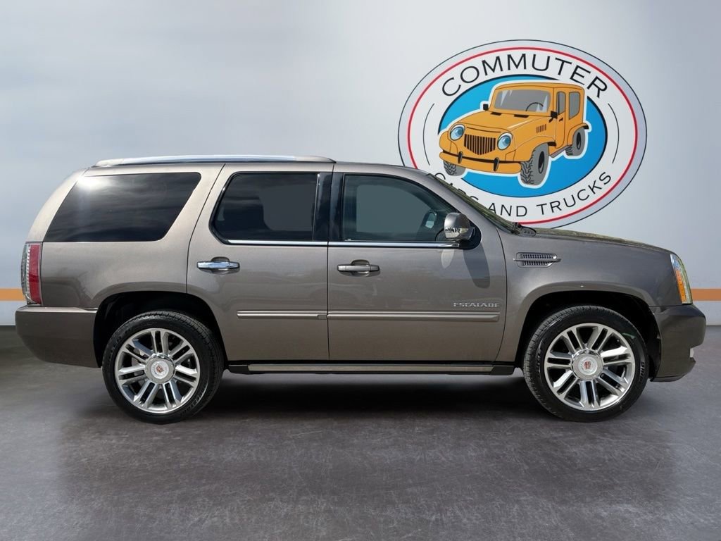 Used 2014 Cadillac Escalade Premium image 7