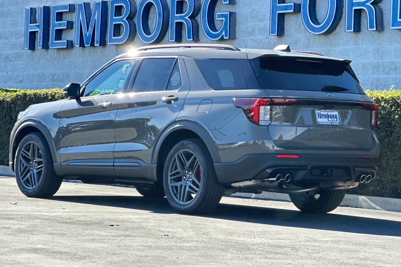 New 2026 Ford Explorer ST w/ Sun And Sound Package image 6