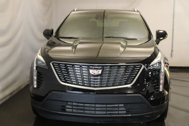 Certified 2023 Cadillac XT4 Luxury w/ Cold Weather Package image 3