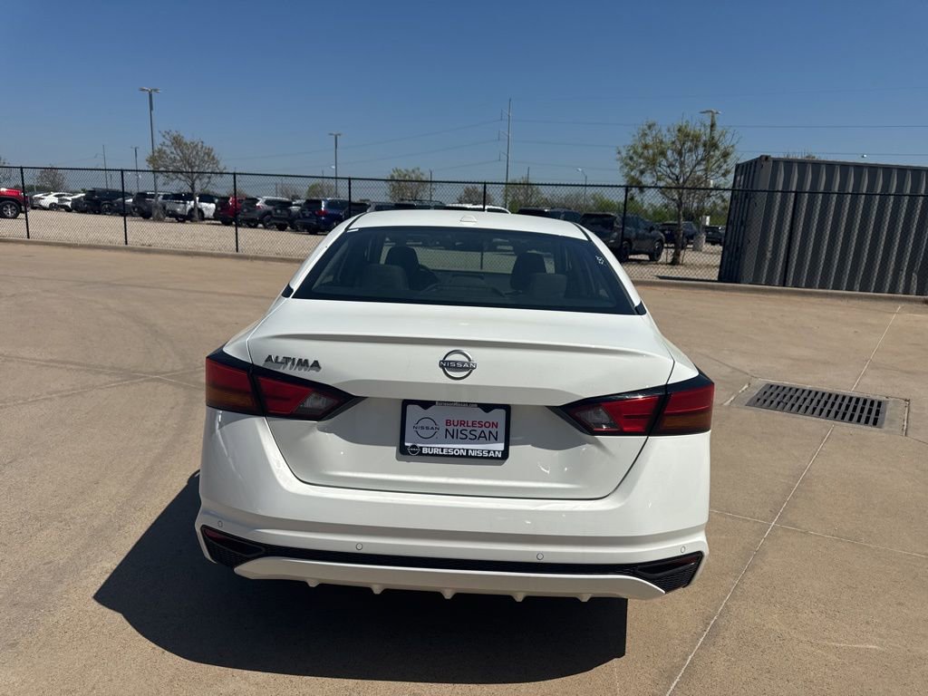 Certified 2025 Nissan Altima 2.5 SV image 4