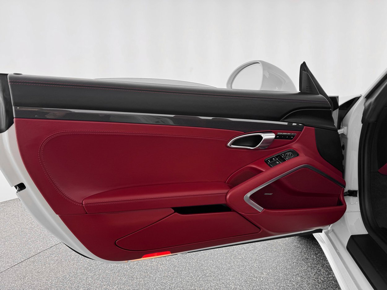 Used 2019 Porsche 911 Turbo S image 13