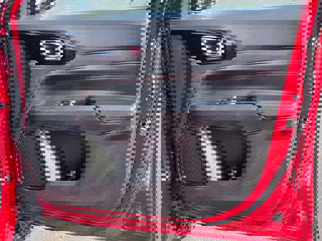 Used 2025 Jeep Compass Trailhawk image 6