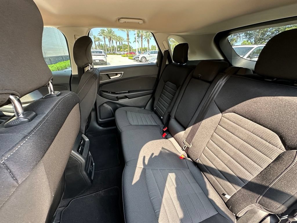 Used 2019 Ford Edge SEL FWD image 34