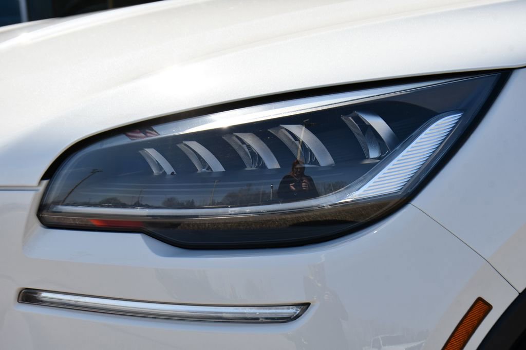 Used 2023 Lincoln Aviator Reserve w/ Class IV Trailer Tow Package AWD/4WD image 39